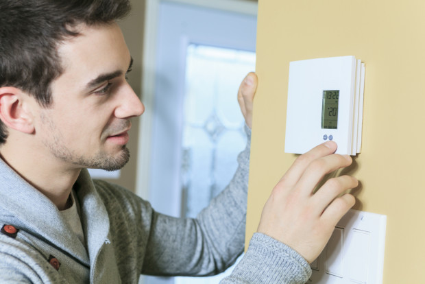 A Simple Guide to Programmable Thermostats