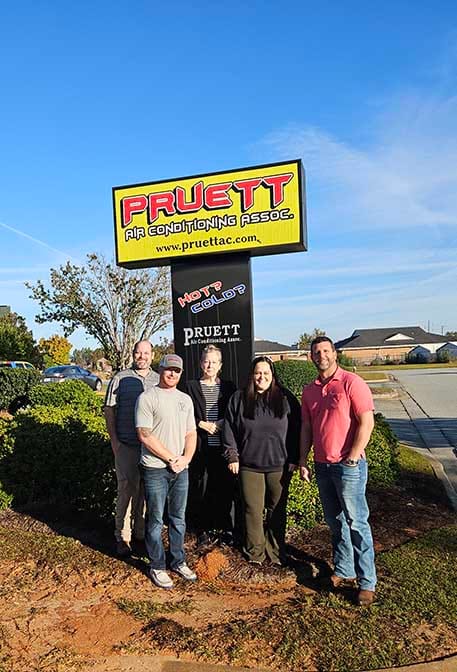 pruett_sign_team_georgia